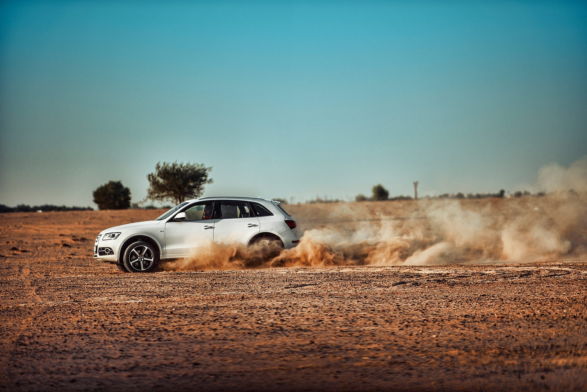 Audi Q5 & Q7, Dubai — frame 1